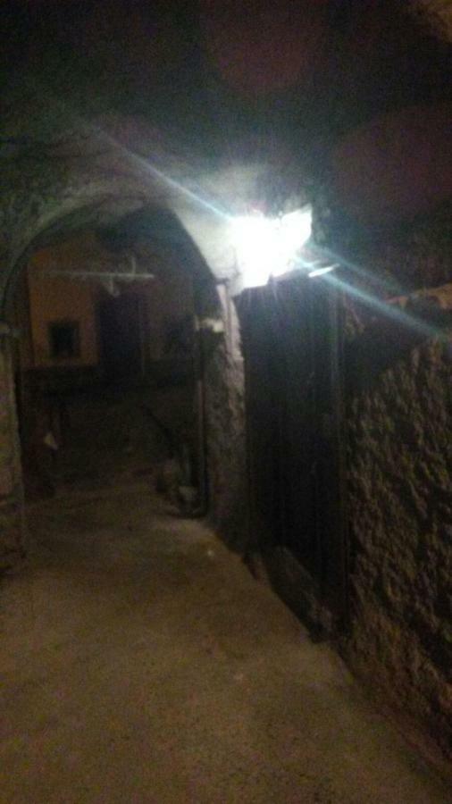l'arco di Sersa Riccò del Golfo di Spezia Esterno foto