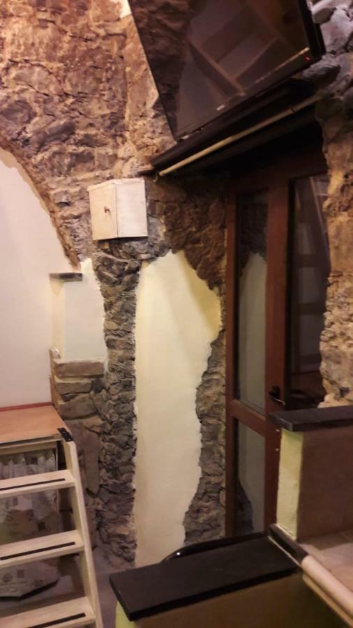 l'arco di Sersa Riccò del Golfo di Spezia Esterno foto